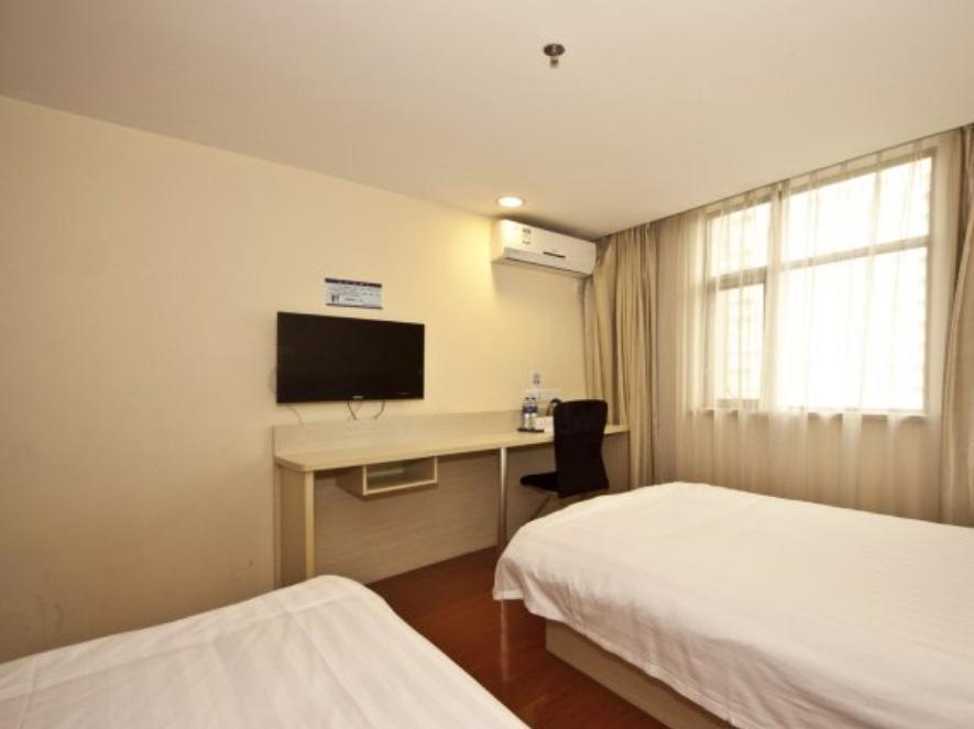 Hanting Hotel Fuzhou Train Station Square Exterior photo